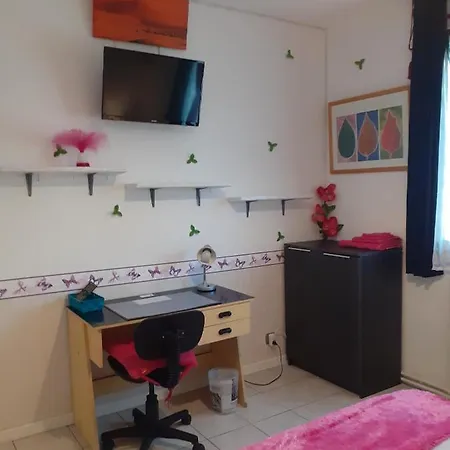 Homestay Maison Provencale *