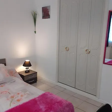 Maison Provencale Homestay *