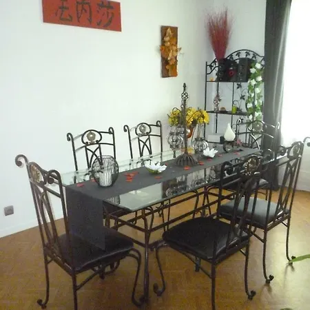 Homestay Maison Provencale *